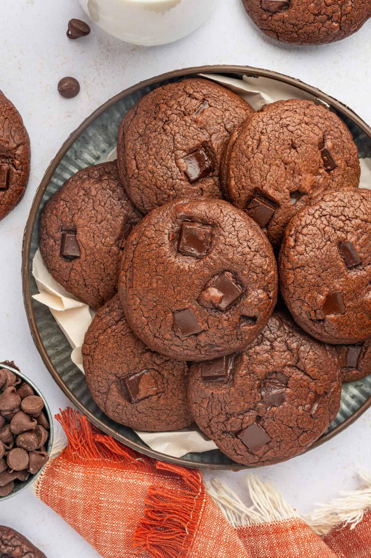 **Biscotti Doppio Cioccolato** 11 Piatto di biscotti al doppio cioccolato