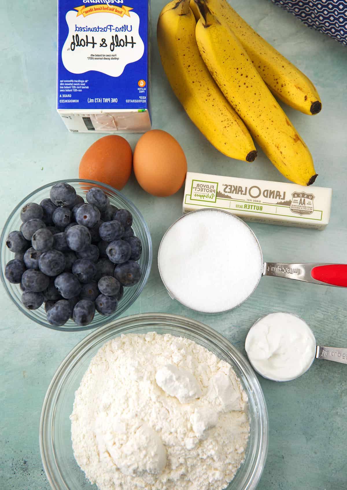 Muffin ai Mirtilli e Banana 3 Ingredienti per muffin banana e mirtilli