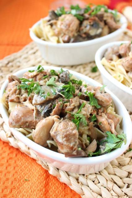 Slow Cooker Chicken Marsala Stew | The Suburban Soapbox