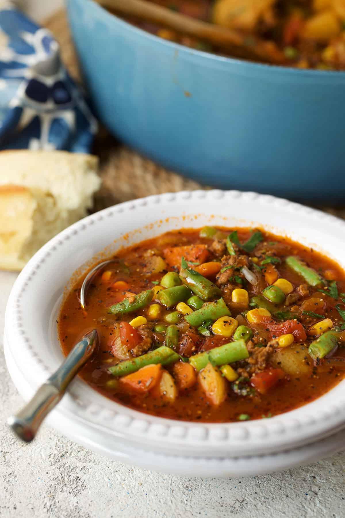 La migliore ricetta di zuppa di hamburger 8 Ciotola di zuppa di hamburger sostanziosa