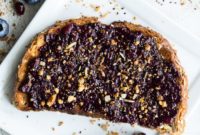 Blueberry Pomegranate Chia Delight