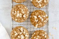 Cozy Gluten Free Apple Cinnamon Oat Muffins
