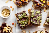Marshmallow-Free Pumpkin Spice Krispie Bars